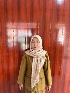 Neni Apriyani
